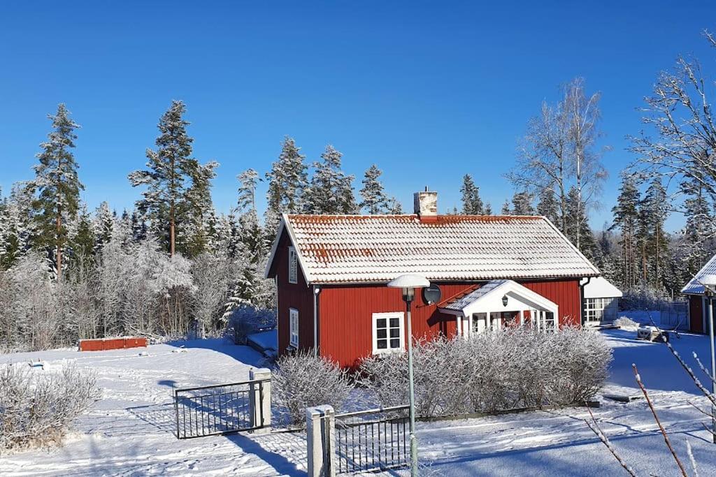 Villa Pa Landet, Habo Bagian luar foto