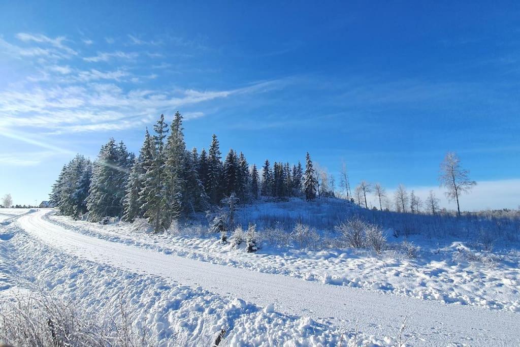 Villa Pa Landet, Habo Bagian luar foto